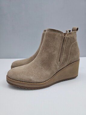 Sofft Emma Waterproof Wedge Chelsea Boot Womens 11 Tan Suede Ankle Platform Fall